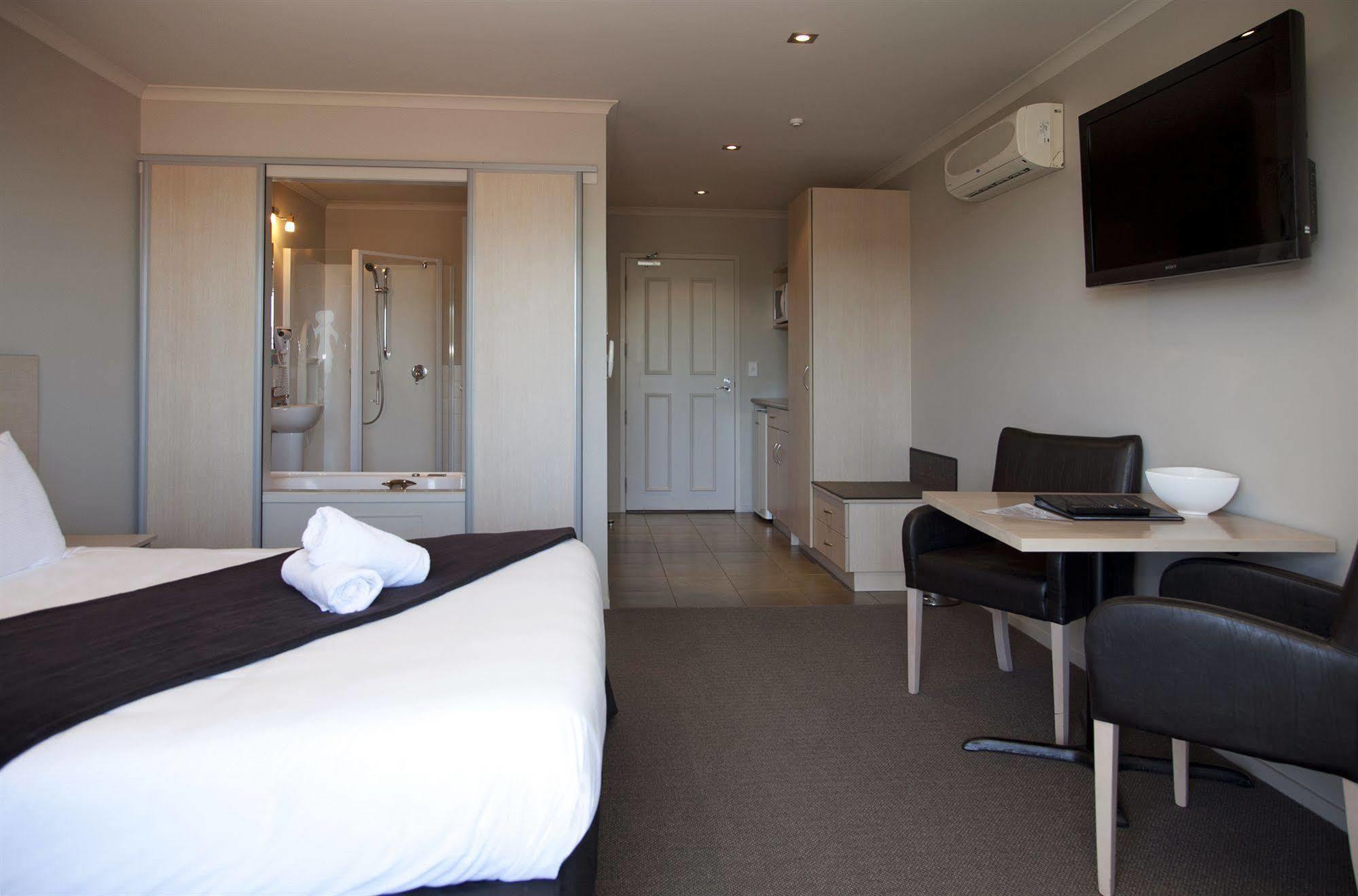 Beechtree Motel Таупо Екстериор снимка