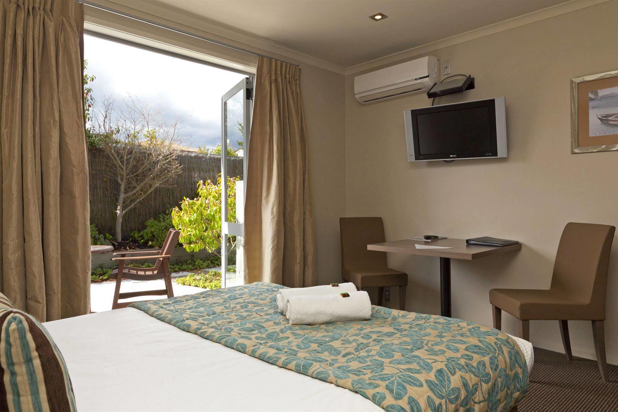 Beechtree Motel Таупо Екстериор снимка
