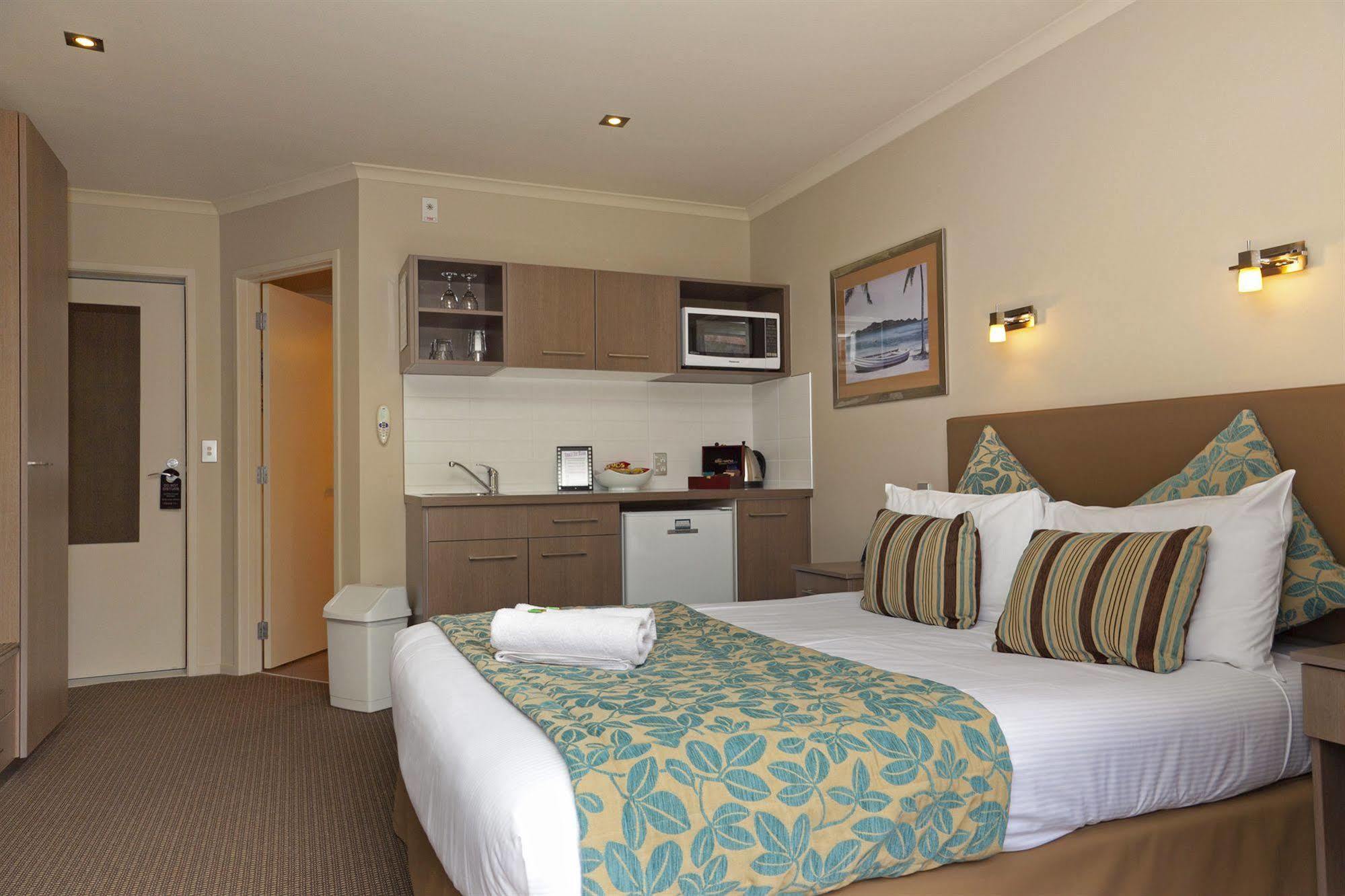 Beechtree Motel Таупо Екстериор снимка